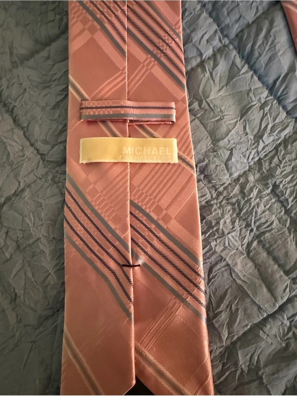 Michael Kors Silk Pink tie